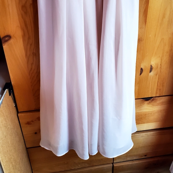 Azazie Very Pale Pink Chiffon Halter Top Cocktail Dress Size 10 - Picture 2 of 10